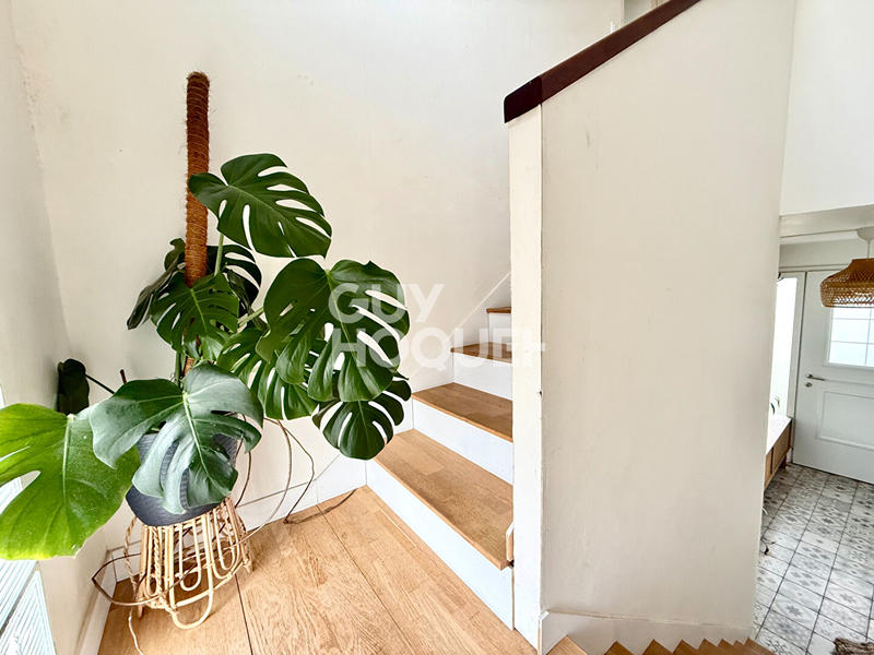 Maison - 95 m² - 4 pièces