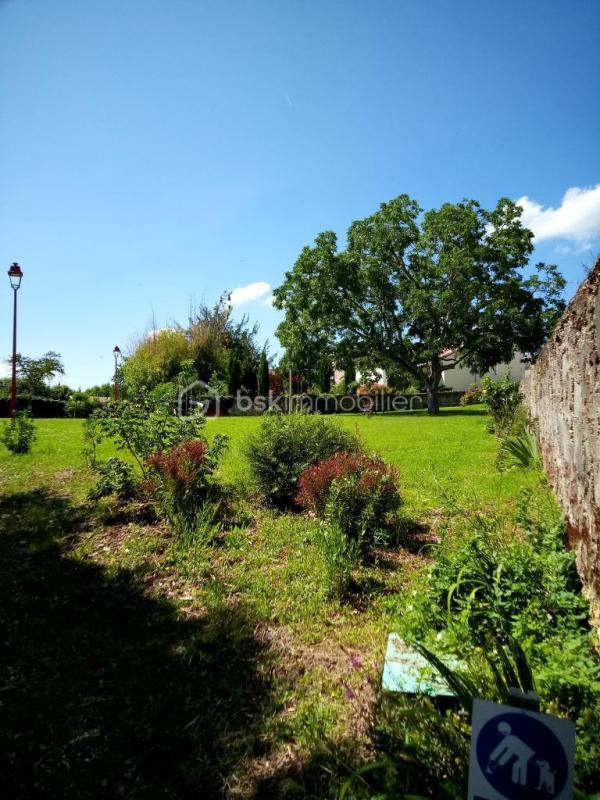 Château - 120 m² - 4 pièces