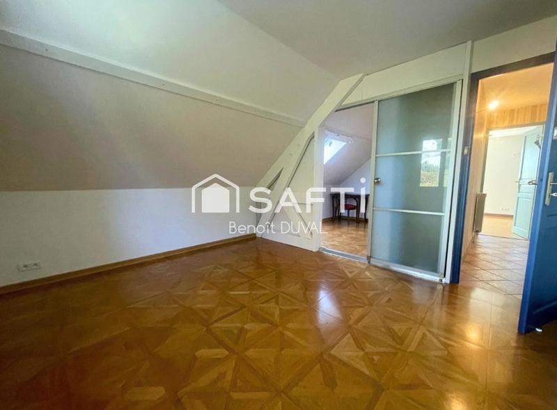 Maison - 180 m² - 8 pièces