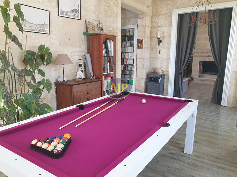 Maison - 169 m² - 6 pièces