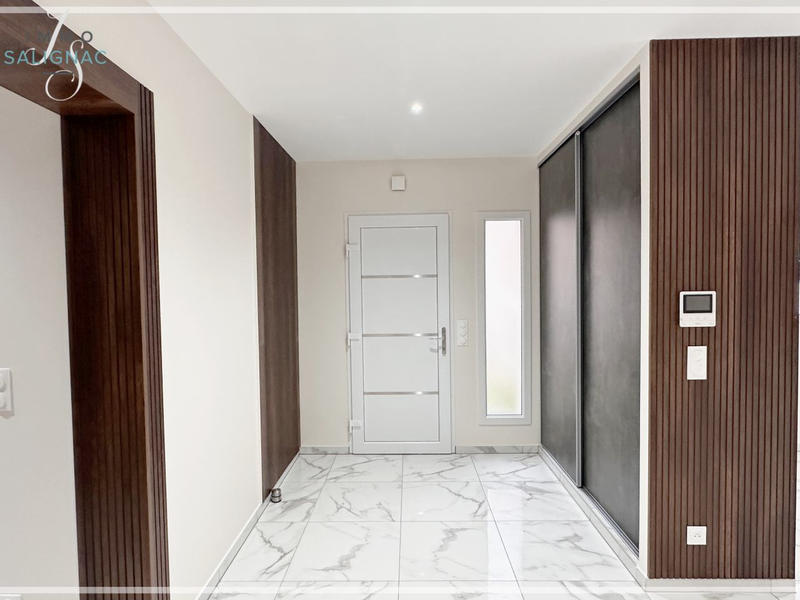 Maison - 120 m² - 4 pièces