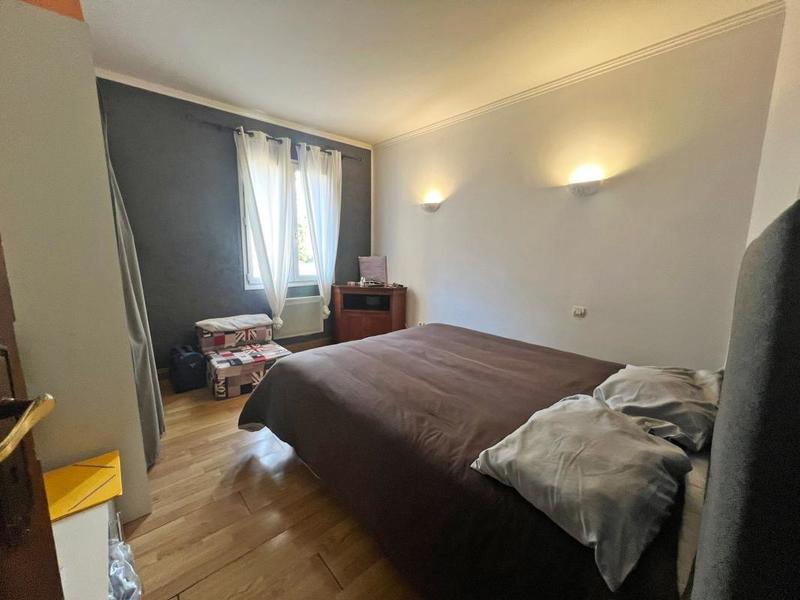 Maison - 348 m² - 10 pièces