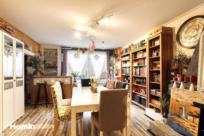 Maison - 89 m² - 5 pièces