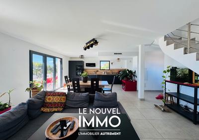 Maison contemporaine - 100 m² - 4 pièces