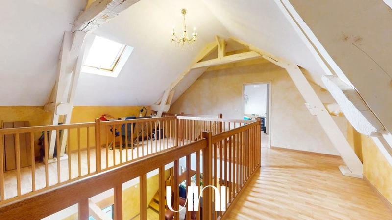 Maison - 214 m² - 6 pièces