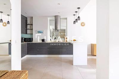 Appartement - 100 m² - 4 pièces