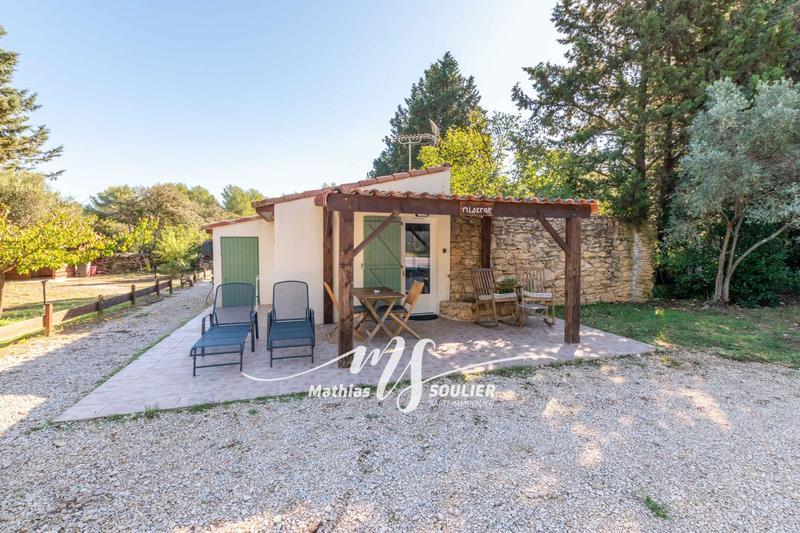 Maison - 300 m² - 15 pièces