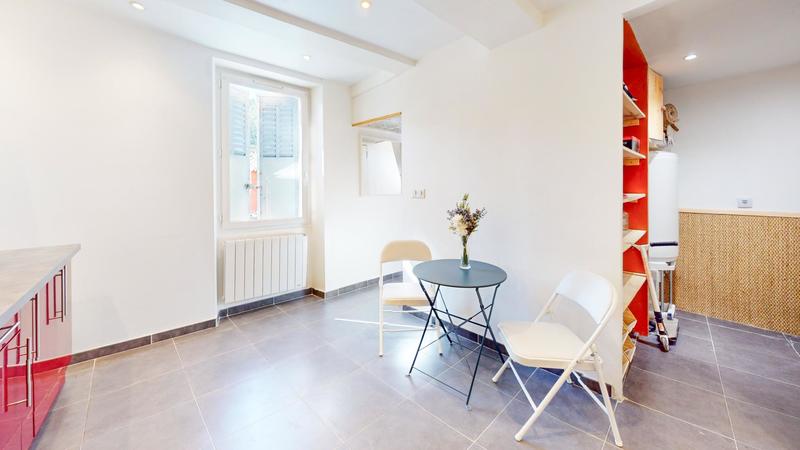 Maison - 90 m² - 6 pièces