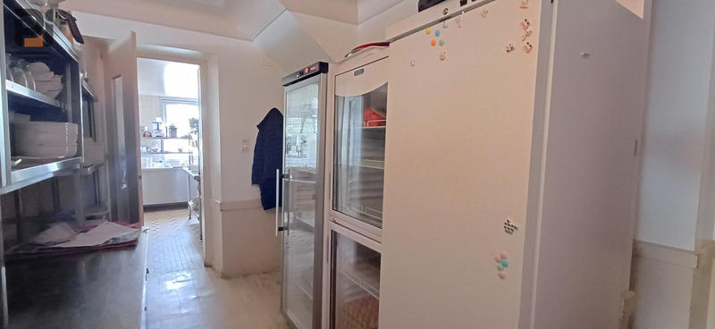 Maison - 200 m² - 7 pièces