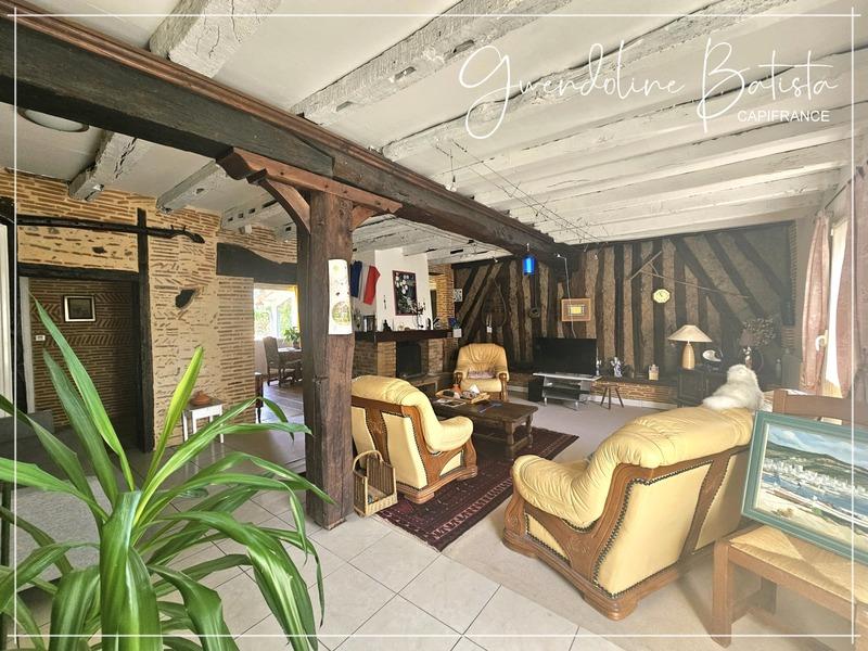 Maison - 215 m² - 6 pièces