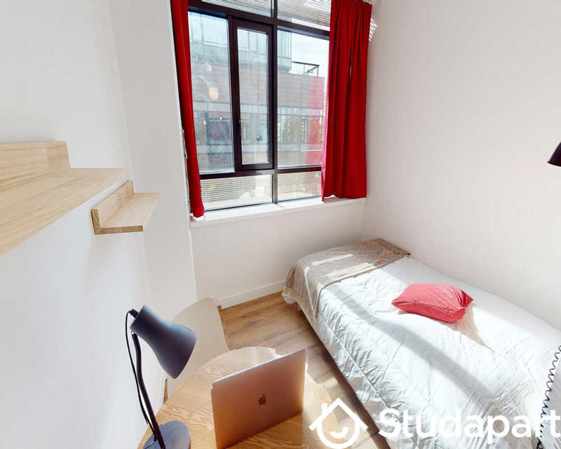 Chambre - 190 m² - 1 pièce