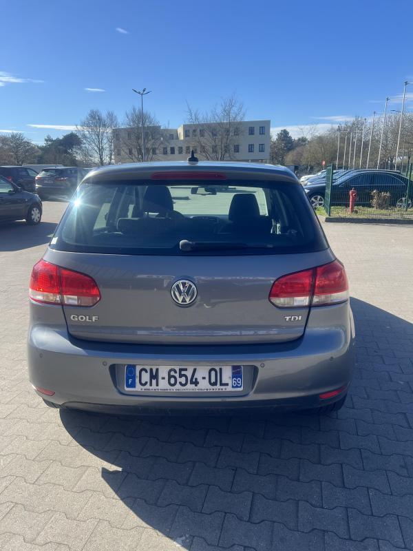 Volkswagen Golf VI 1.6 Tdi 90ch