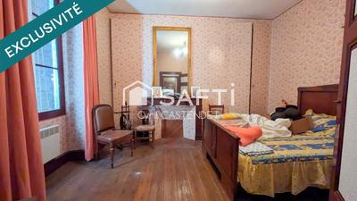 Maison - 140 m² - 12 pièces