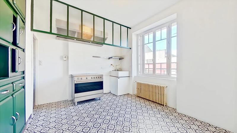 Maison - 168 m² - 6 pièces