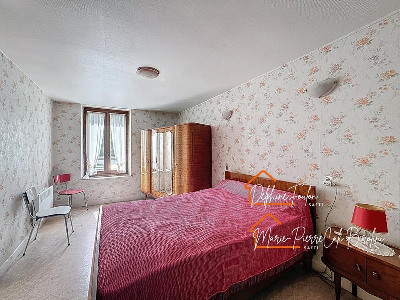 Maison - 137 m² - 6 pièces