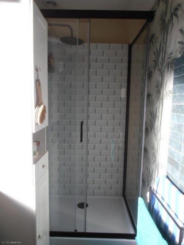 Propriété - 202 m² - 9 pièces