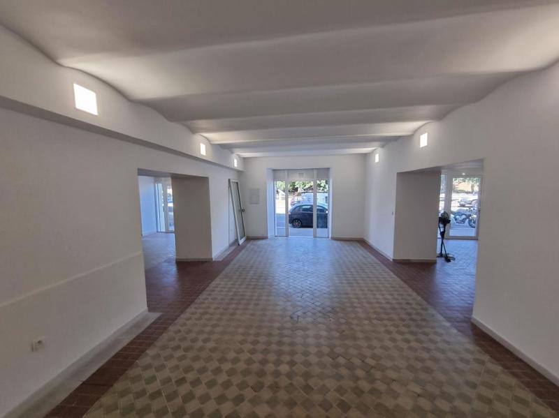 Bureau - 400 m² - 6 pièces