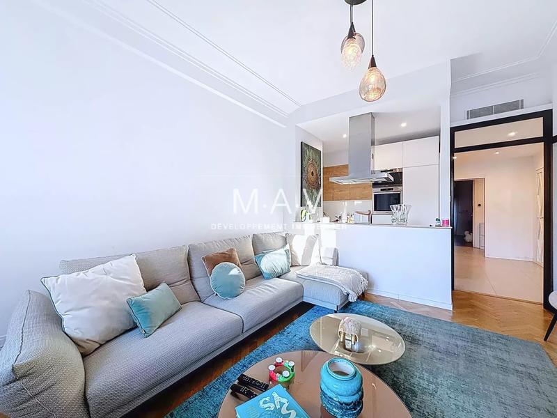 Appartement - 104 m² - 4 pièces