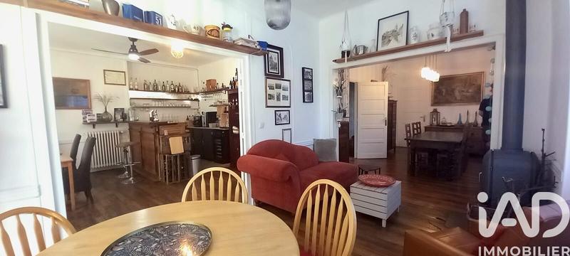 Maison - 233 m² - 9 pièces