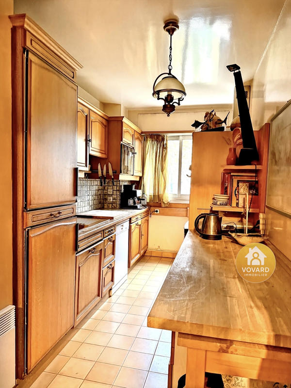 Appartement - 98 m² - 5 pièces