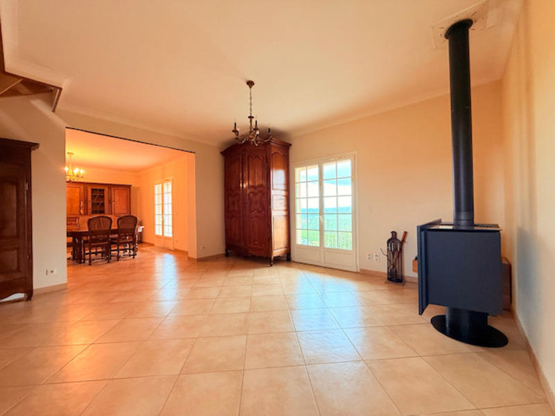 Maison - 140 m² - 5 pièces