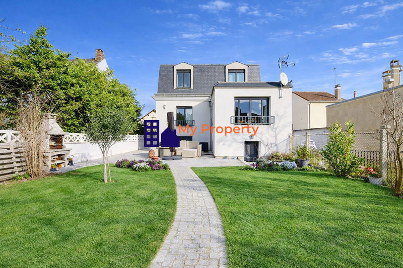 Maison - 137 m² - 7 pièces