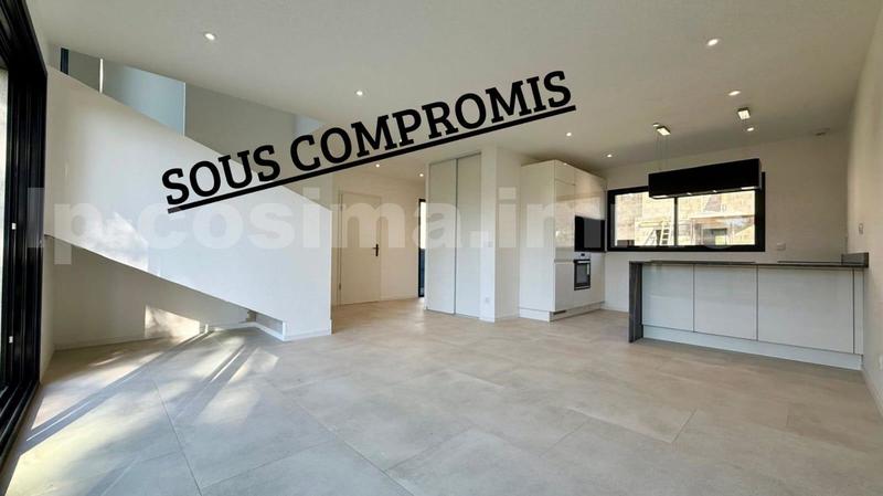 Maison - 96 m² - 4 pièces