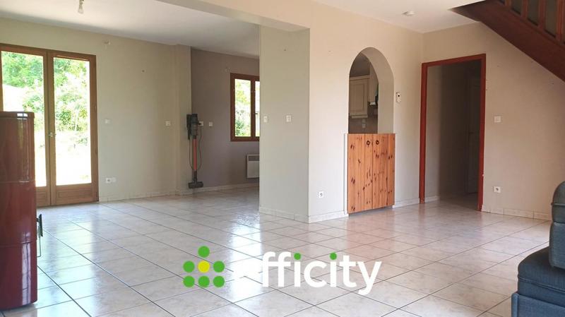 Maison - 120 m² - 7 pièces