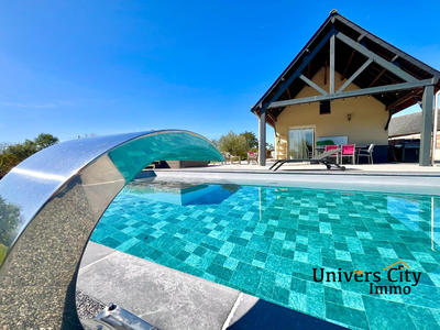 Maison - 159 m² - 6 pièces