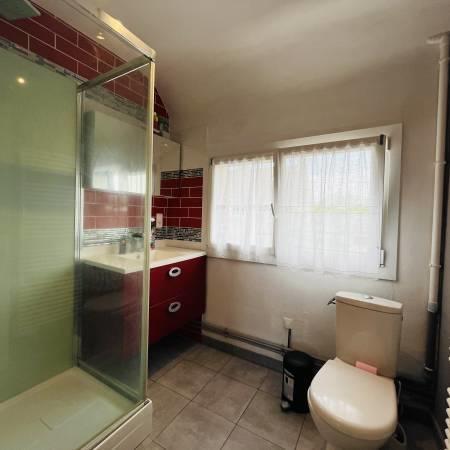 Maison - 182 m² - 8 pièces