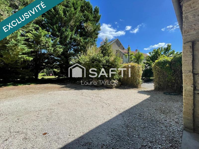 Maison - 250 m² - 10 pièces