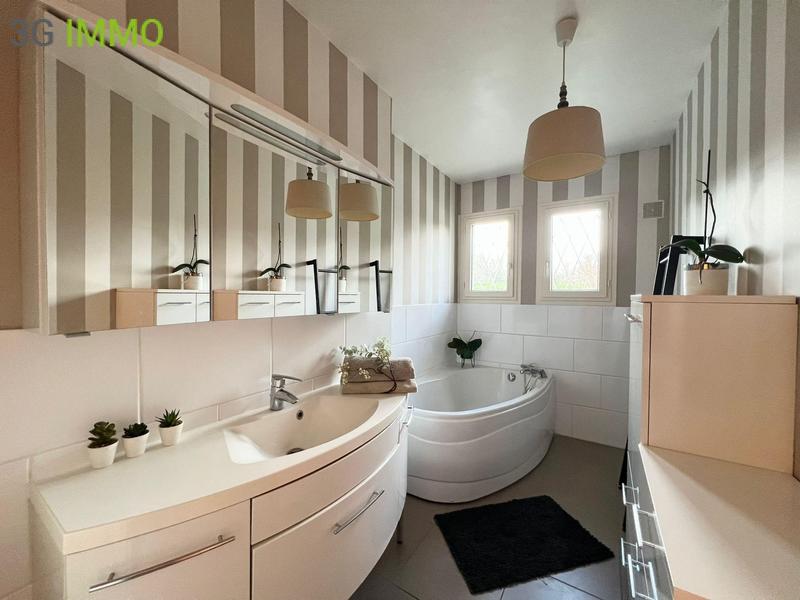 Maison d'architecte - 201 m² - 9 pièces