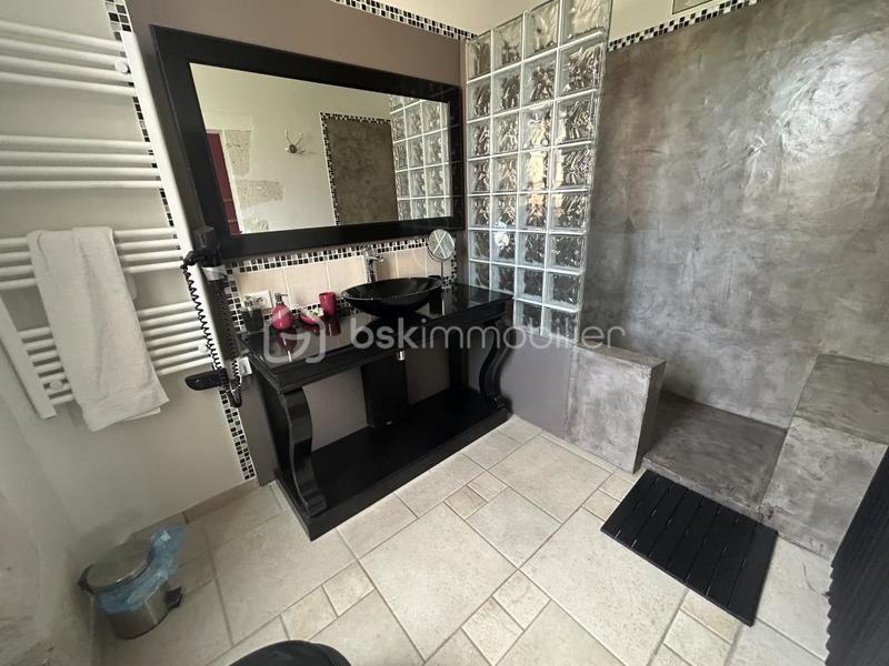 Château - 897 m² - 16 pièces