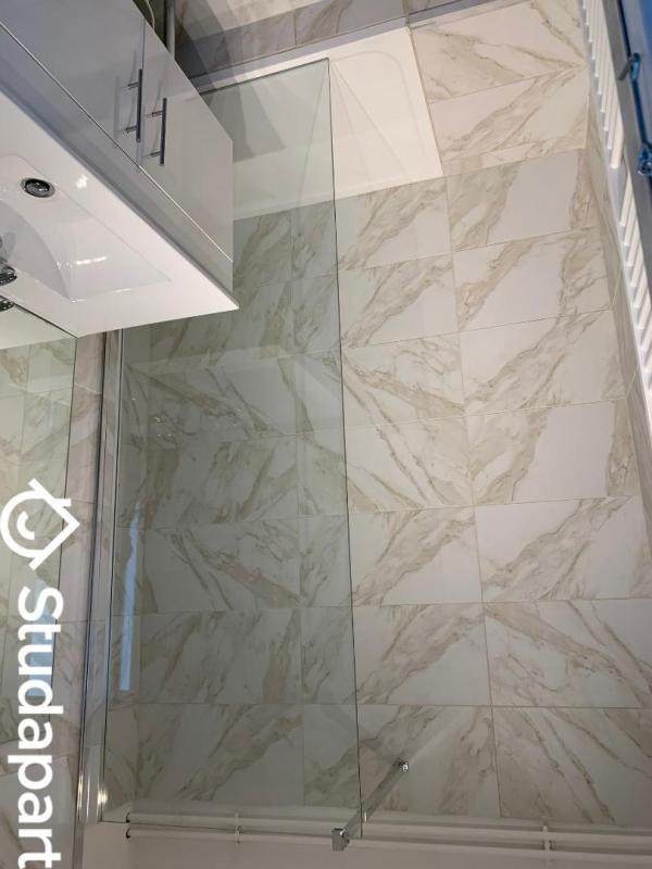 Chambre - 13 m² - 1 pièce