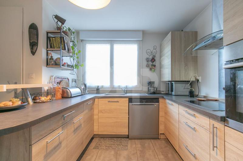 Maison - 102 m² - 5 pièces