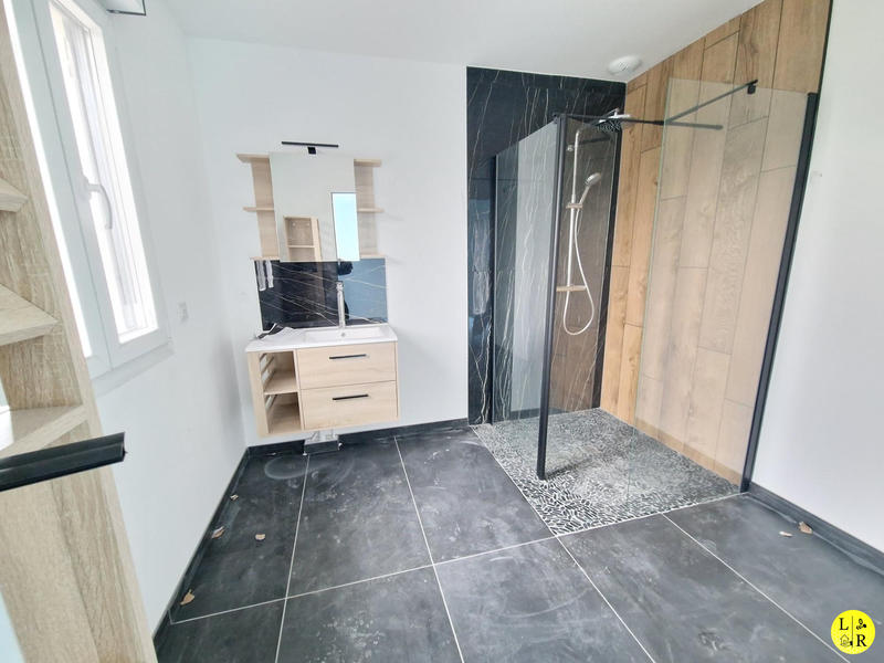 Maison - 143 m² - 5 pièces