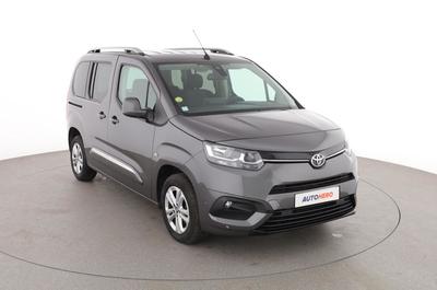 Toyota Proace City Verso Medium 1.5 d-4d Executive 100 ch