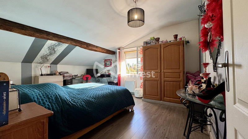 Maison - 150 m² - 12 pièces