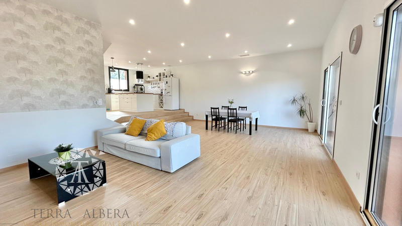 Villa - 127 m² - 5 pièces