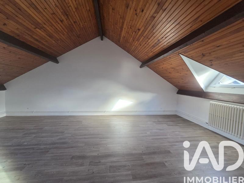 Maison - 185 m² - 8 pièces