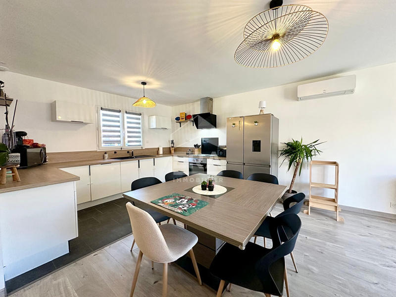 Maison - 84 m² - 4 pièces