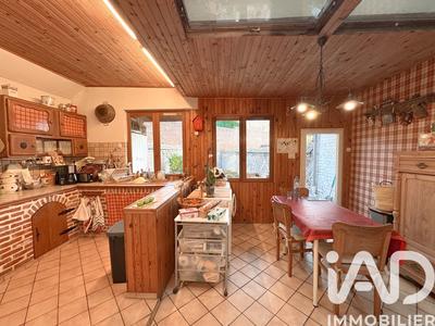 Maison - 121 m² - 6 pièces