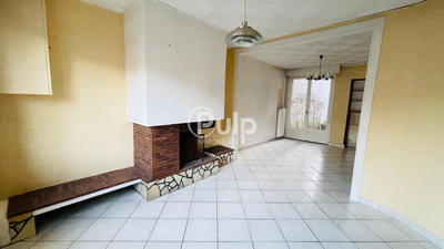 Maison - 80 m² - 5 pièces