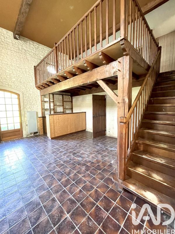 Maison - 244 m² - 7 pièces