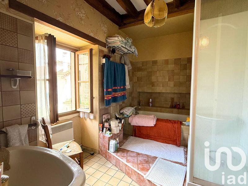 Maison de village - 300 m² - 9 pièces