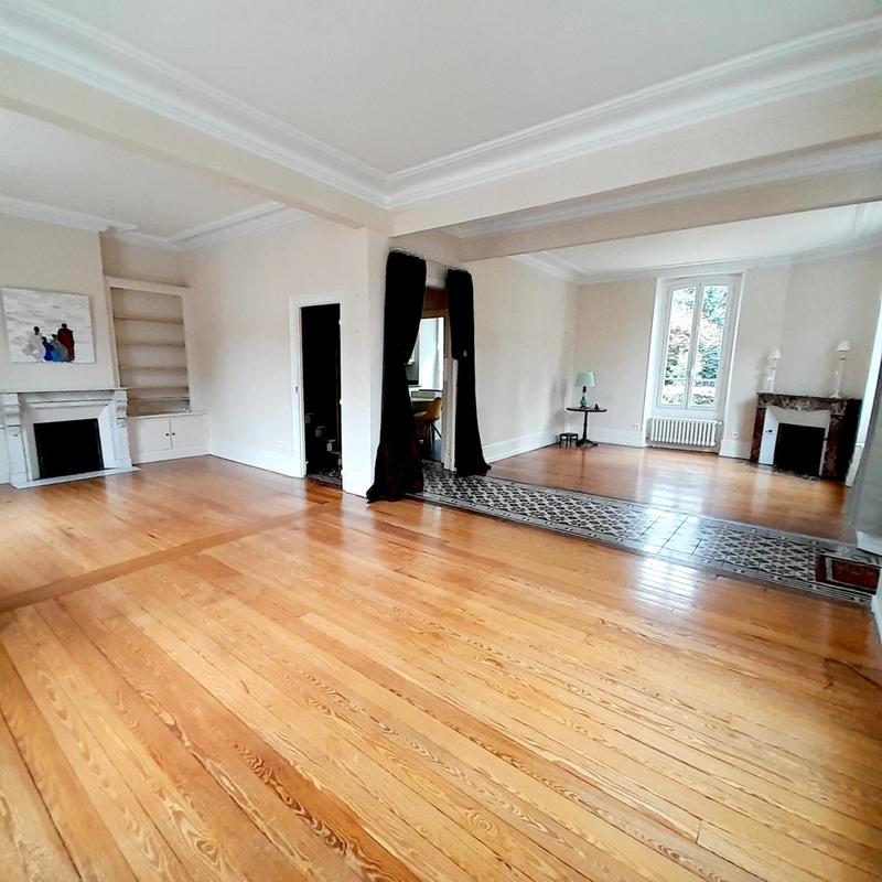 Maison - 163 m² - 5 pièces