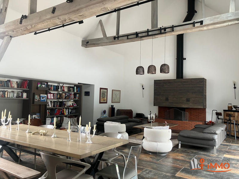 Maison - 301 m² - 8 pièces
