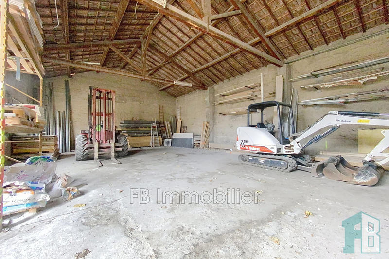 Local commercial - 239 m²