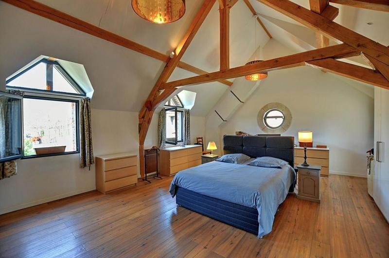 Maison - 450 m² - 13 pièces