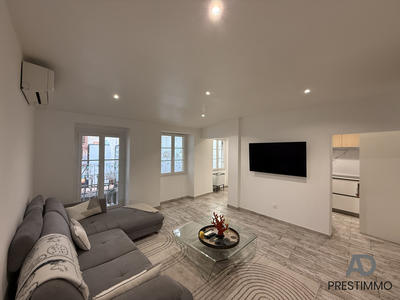 Appartement - 95 m² - 4 pièces